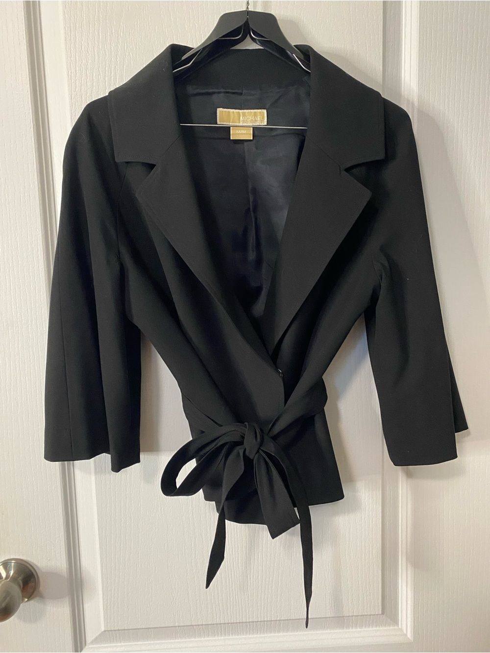 🛍️ Michael Kors Black Cropped Blazer with Belt - Picture 4 of 15